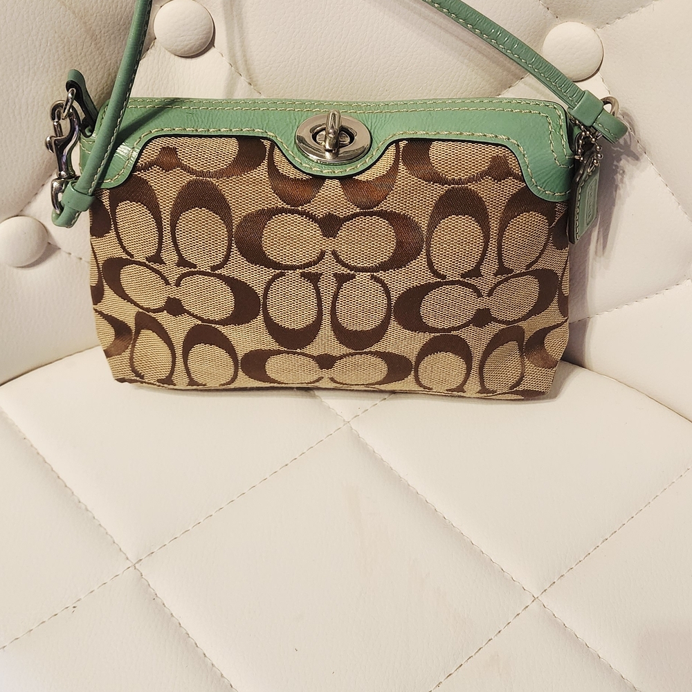 VINTAGE COACH Signature Turn-lock Jacquard C Brown and Turquoise Wristlet - Picture 5 of 12